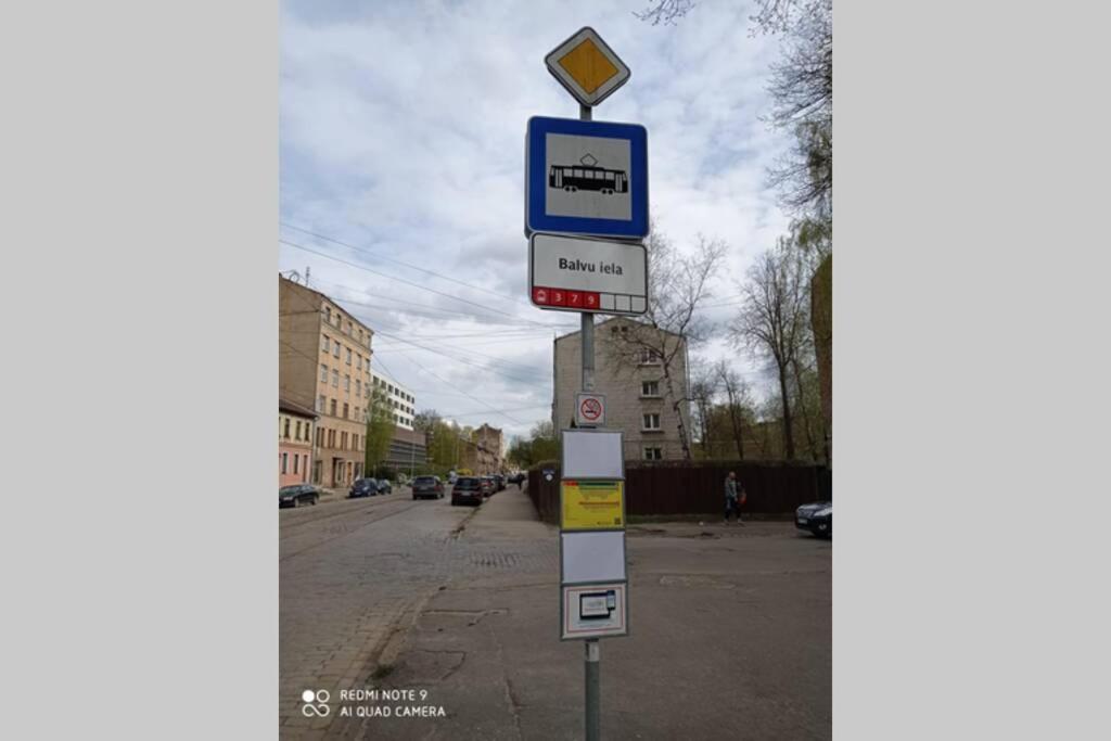 Latgales139 6 Can Stay Park In Front Of The House Free Parking Behind The Fence Self Check In Out Riga Kültér fotó